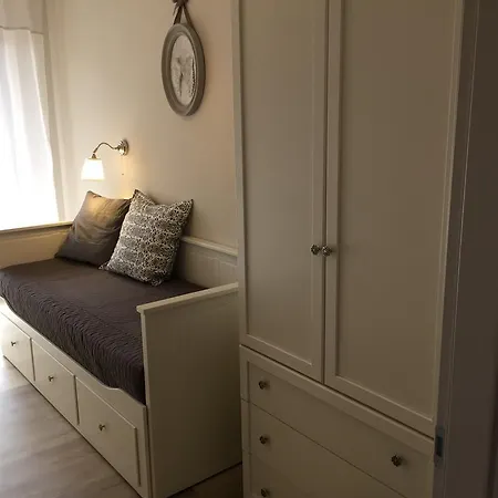 Apartment Dreams *